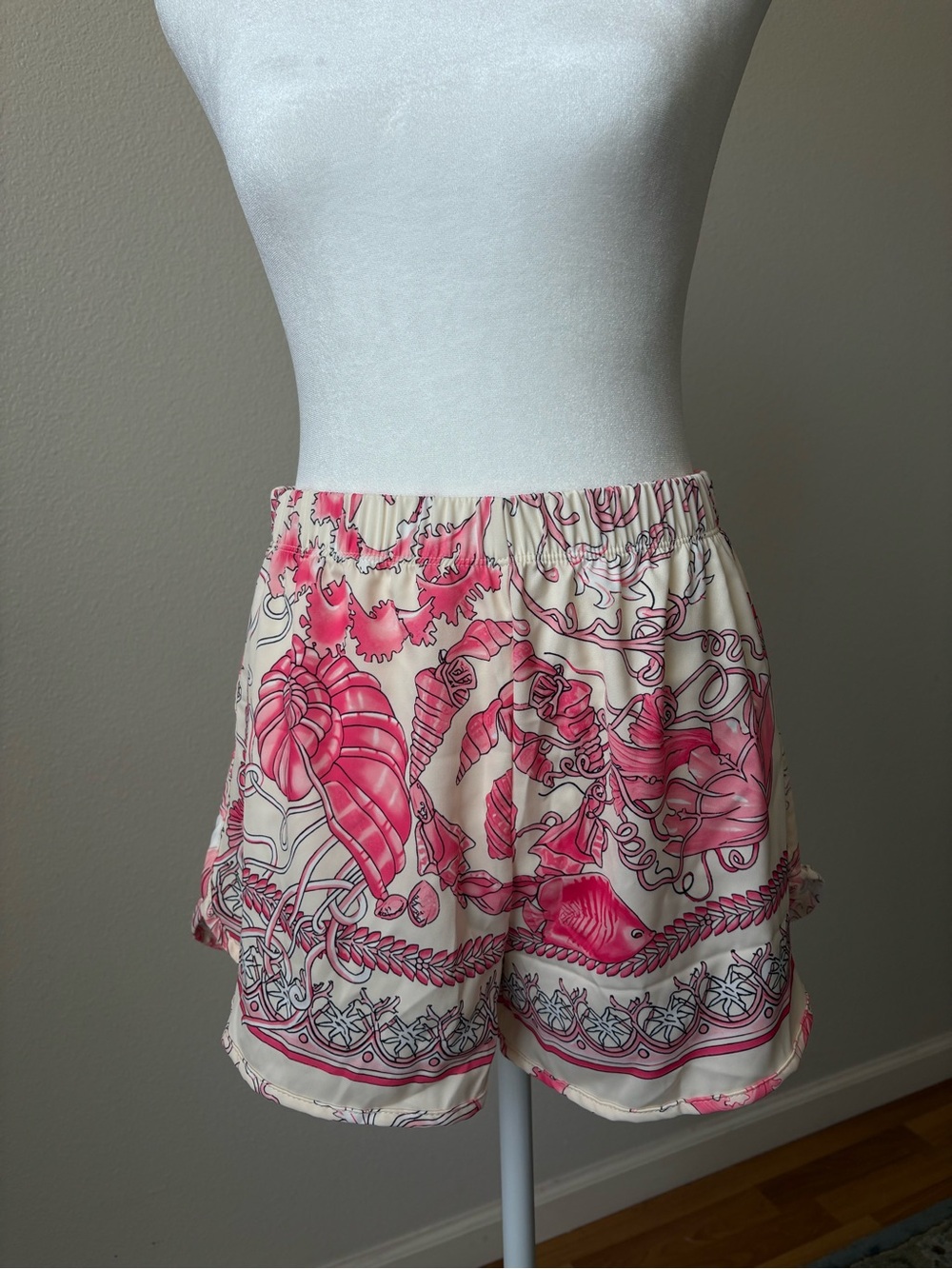 Emilio Pucci Cream and Pink High Waist Women's Shorts